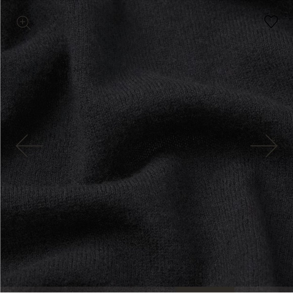 SKIMS Featherweight Cashmere Cardigan in ONYX (black) - Picture 3 of 6